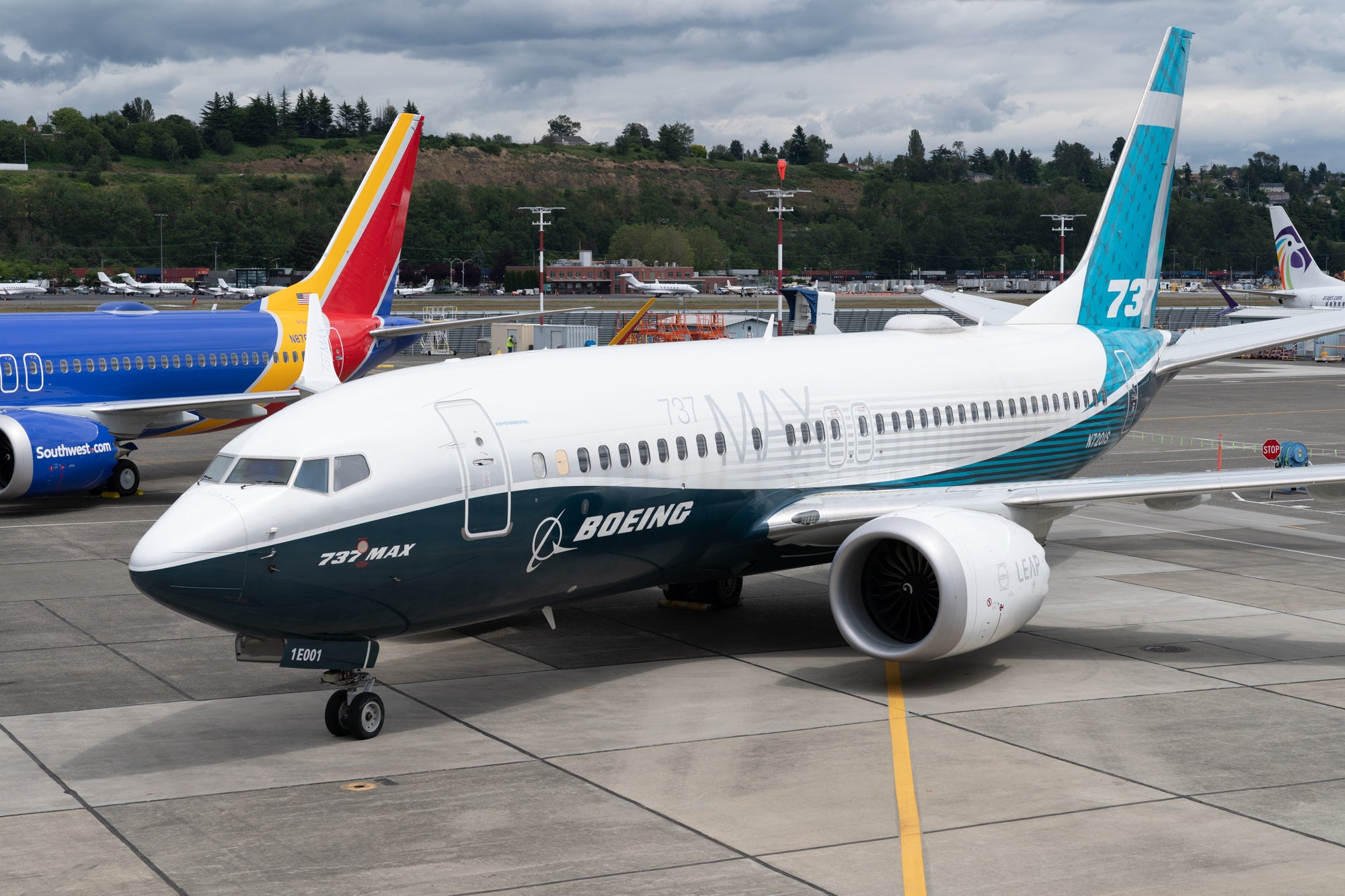 FAA certifies smallest Boeing 737 MAX after years of delays
