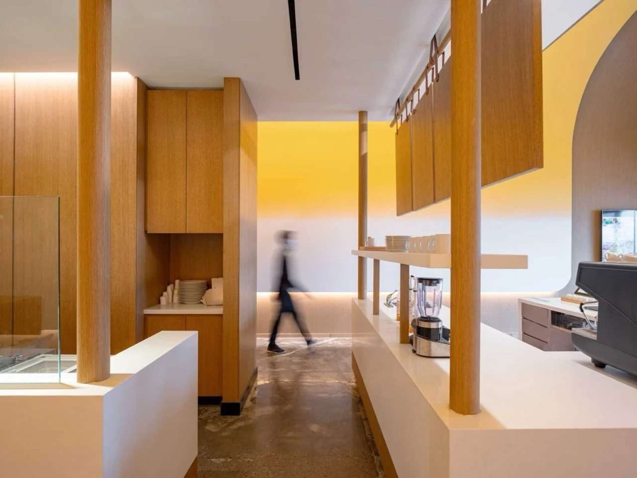 The design of the 'Fou Fou Gold Square' employs reduction to create a clear spatial experience