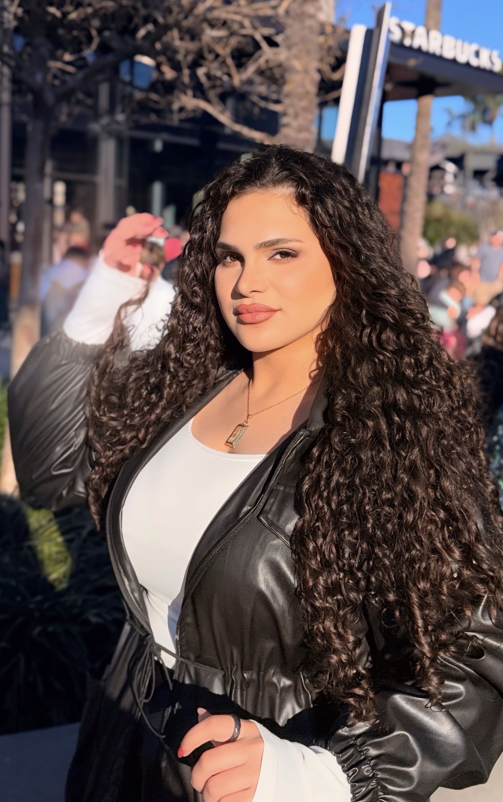 zara Alakraa